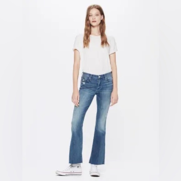 MOTHER The Weekender Fray Jeans Graffiti Girl Size 26 EUC - Picture 1 of 16